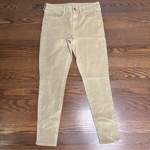 American Eagle 360 Next Level Stretch Hi Rise Jegging in Khaki/Tan size 6 Short